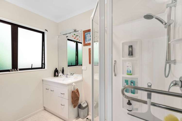 3 Russell Street Marton_16