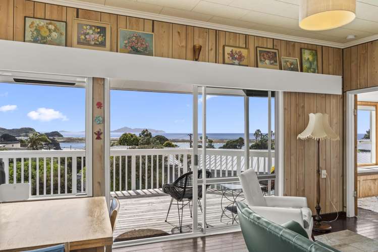 8 Heather Street Mangawhai Heads_11