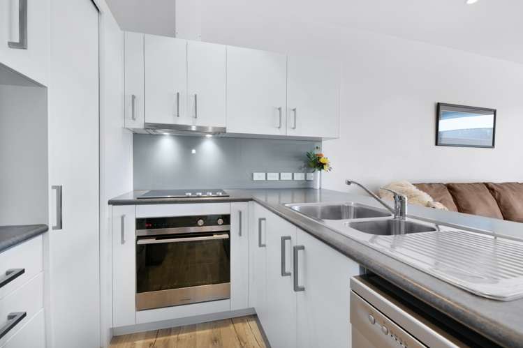 25/45 Karepiro Drive Stanmore Bay_6