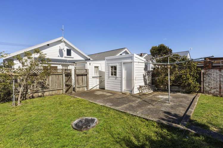 100 Yule Street Lyall Bay_2