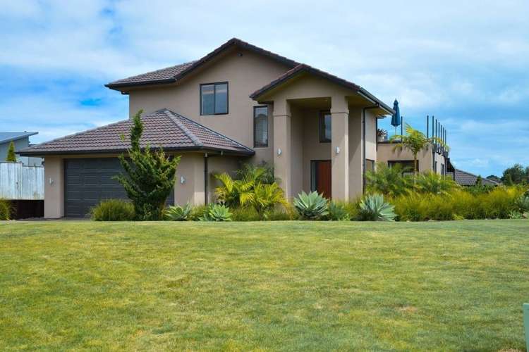 52 Columbia Crescent Beachlands_1