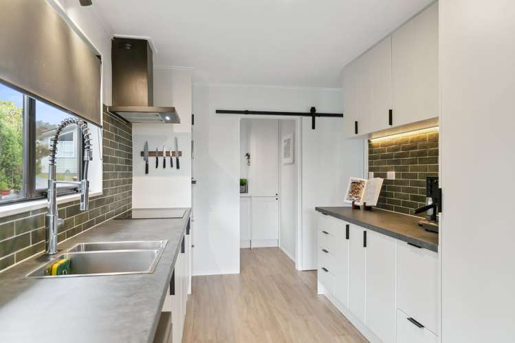 11 Mandeville Crescent Grenada Village_7