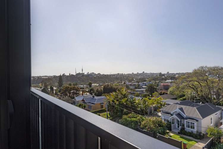 406/2 Finch Street Morningside_10
