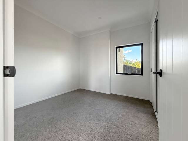 30 Ridgehill Rise Flat Bush_4