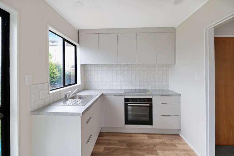 25b Outram Grove Kelson_2