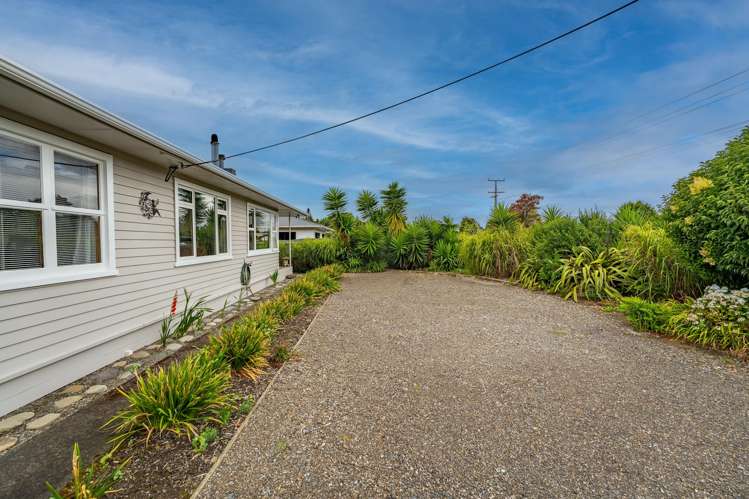 195 Whitby Road Wakefield_17