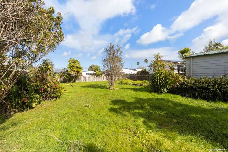 20 Parakai Avenue Parakai_3