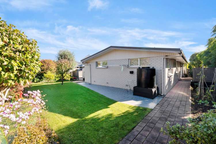 32 Fielding Crescent Farm Cove_14