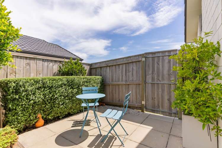 17 Lydiard Place Beachlands_27