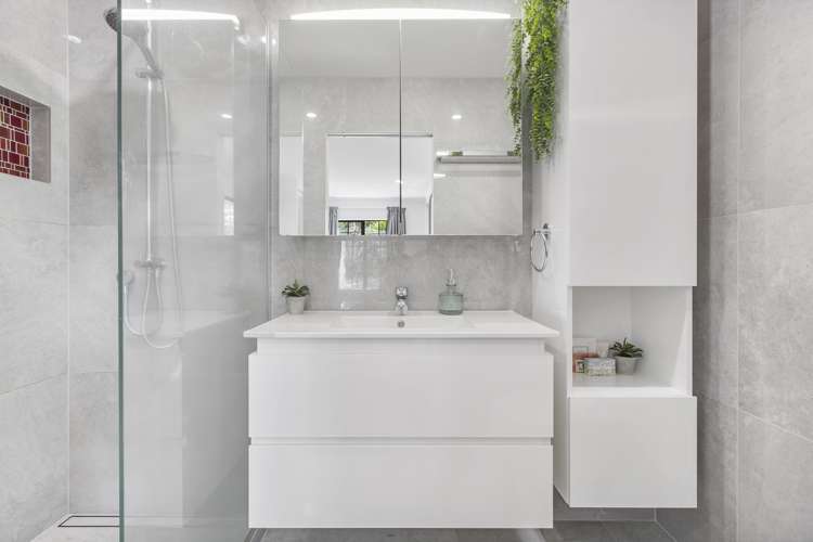 15 Marendellas Drive Bucklands Beach_12