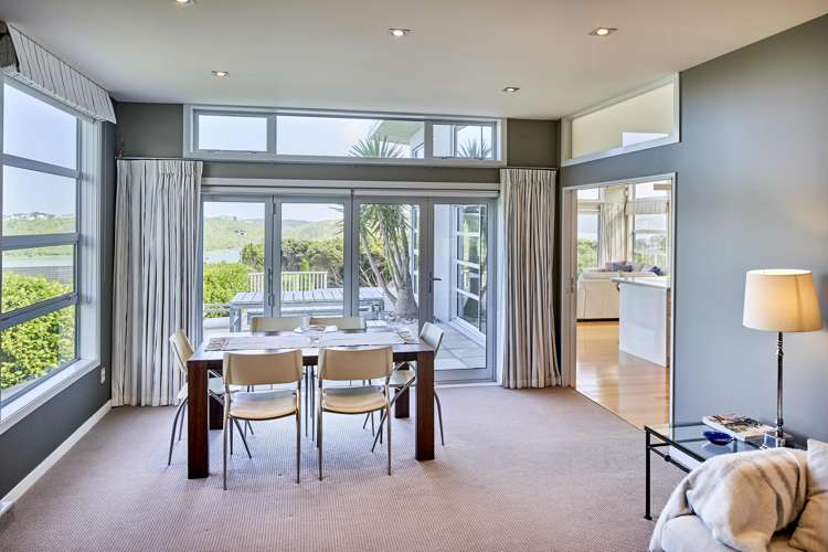 14 Dornoch Place Papakowhai_10