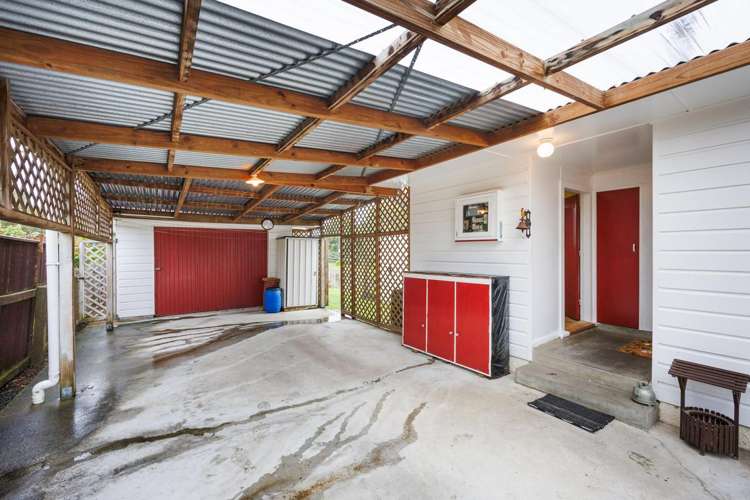 2 Lind Street Kimbolton_13