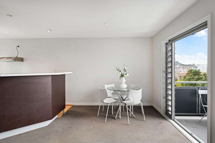 10/2 Western Springs Road Morningside_6