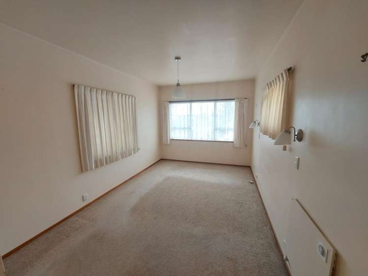 8 Beach Road Mellons Bay_7