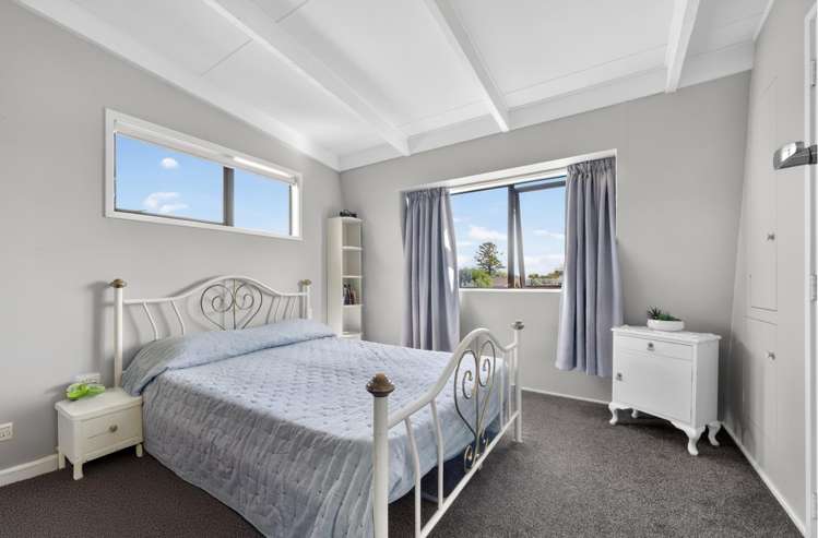 2/2 Nikau Street Stoke_9