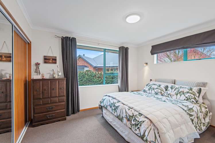 7 Oldham Place Darfield_9