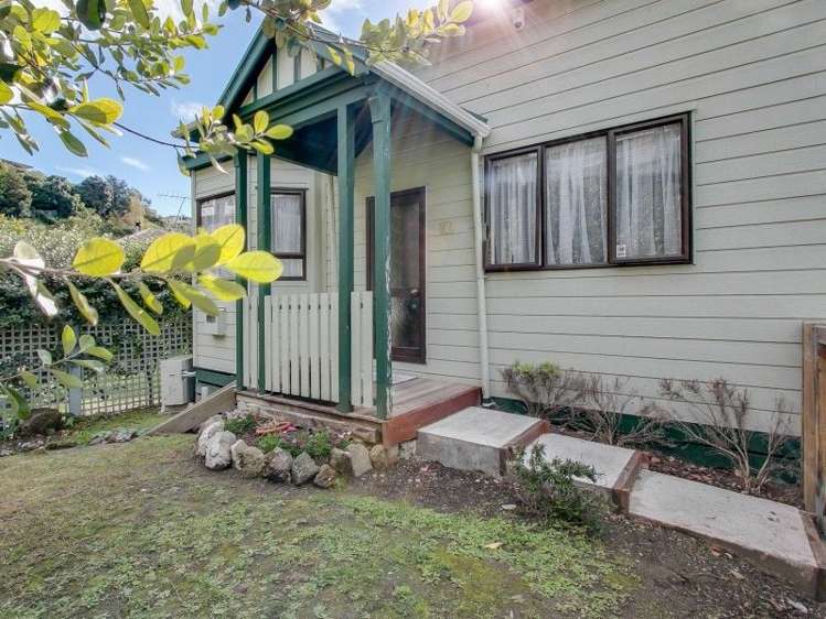 101 Shakespeare Road Bluff Hill_2