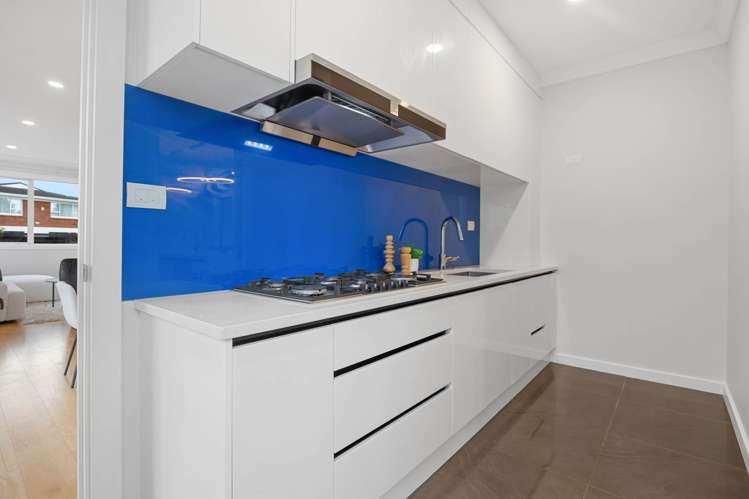 24 Priestley Drive Bucklands Beach_12