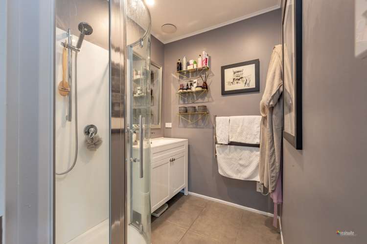 76 Wyndham Road Pinehaven_10