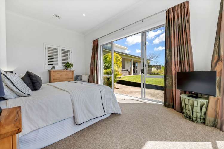 9 Intrepid Crescent Beachlands_20
