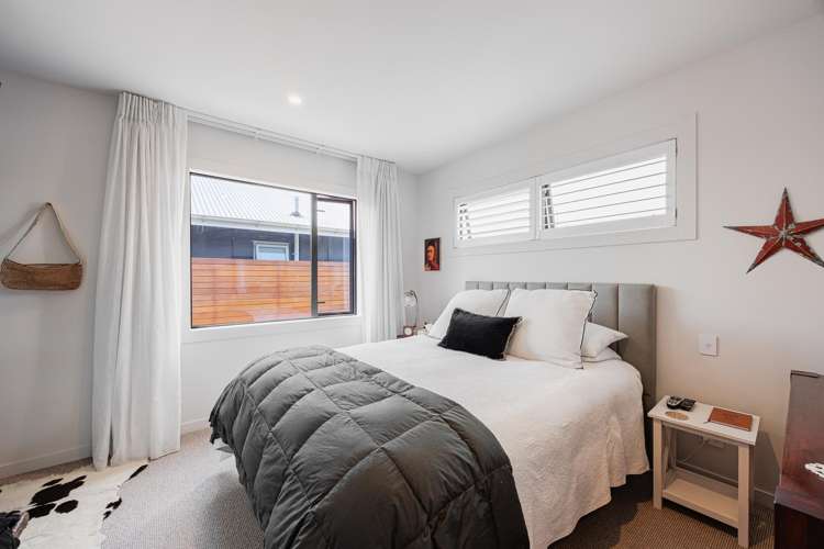 702 Oak Road Akina_5