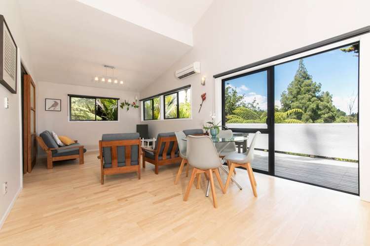 167 Woodlands Park Road Titirangi_5