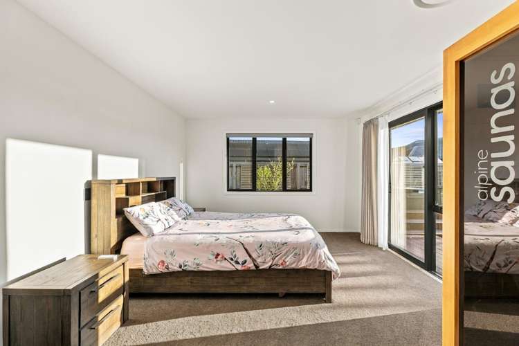 58 Carnaveron Drive Lincoln_14