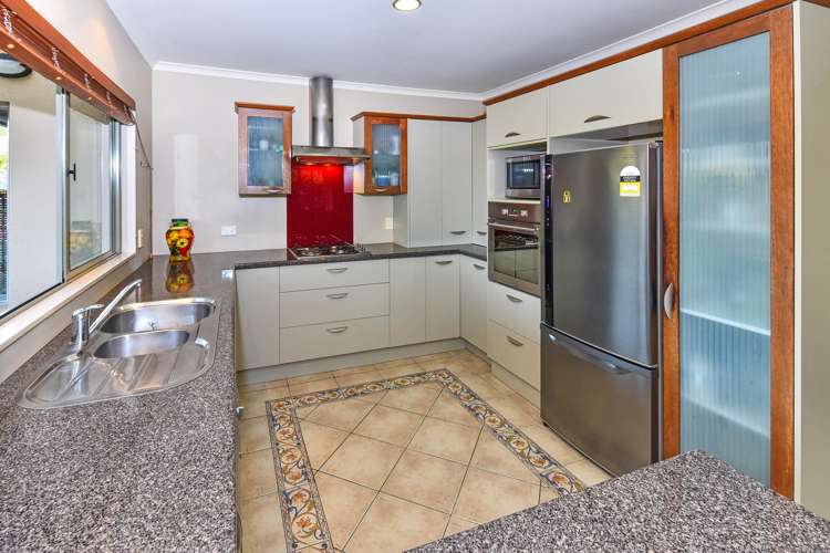 12 Crannog Fen Wattle Downs_10