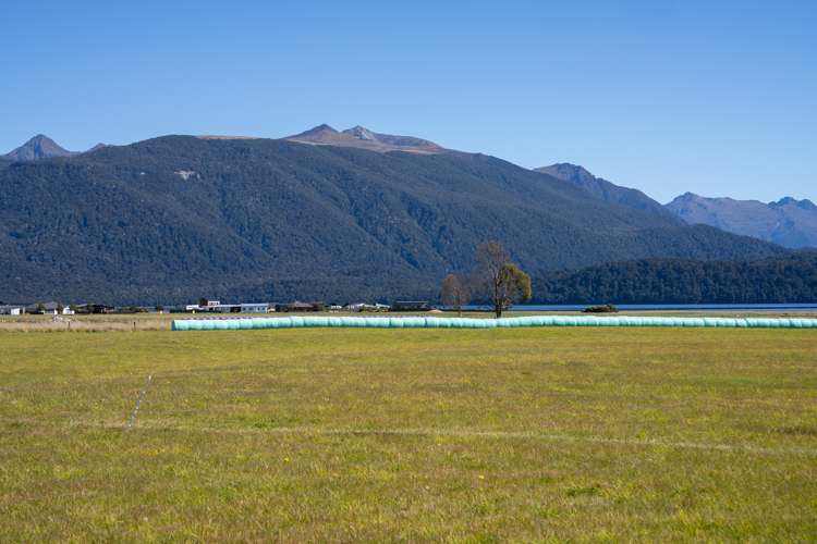 175 Aparima Drive Te Anau_11