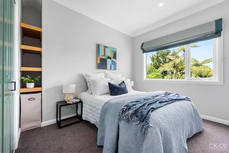 34 Miromiro Road Normandale_12