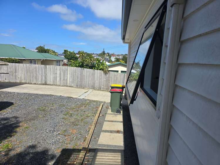 10B Whitmore Road Mount Roskill_3