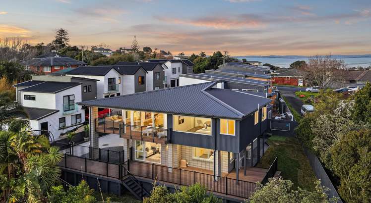 50 Bleakhouse Road Mellons Bay_1