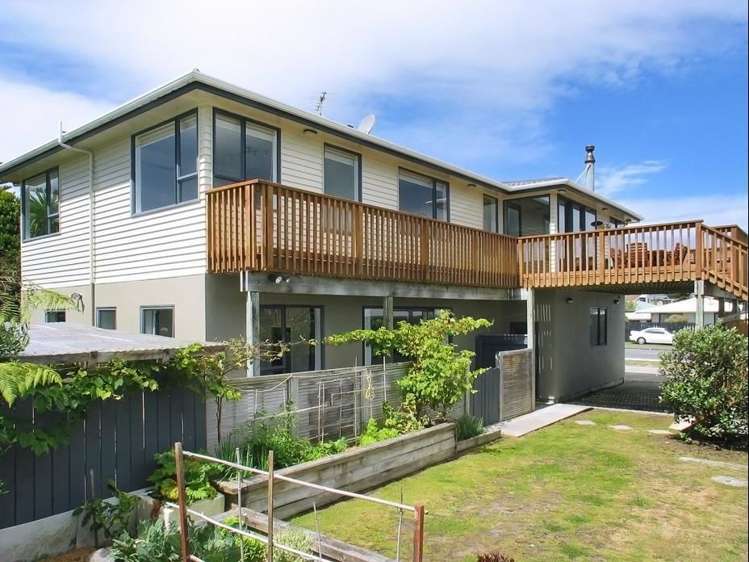 4 Tireti Road Titahi Bay_1