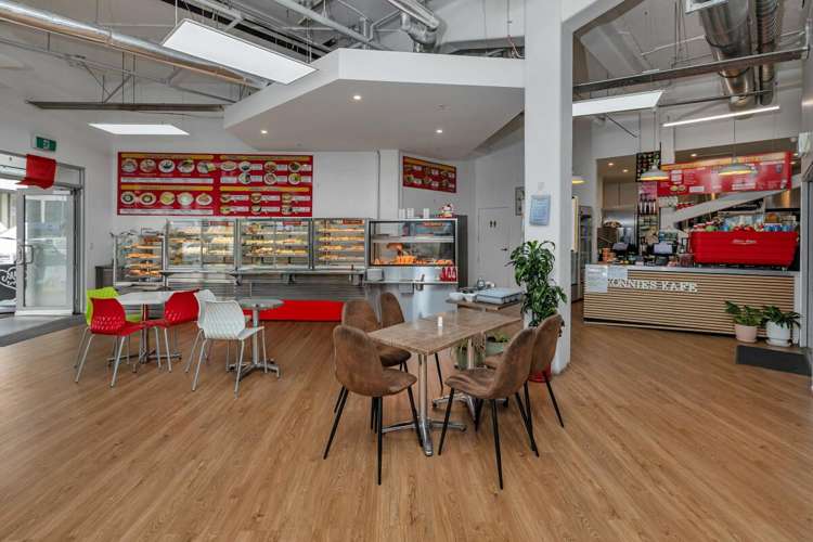 Unit 6, 58 Bank Street Central Whangarei_6