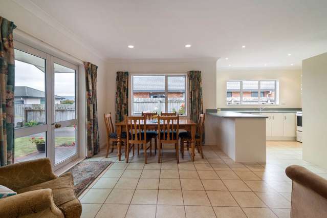 8 Ashmore Place Fairy Springs_2