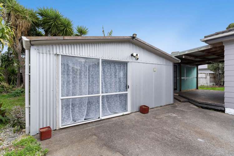 27 Yearsley Place Manurewa_16