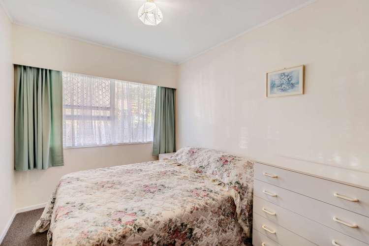 2/4212a Great North Road Glendene_8