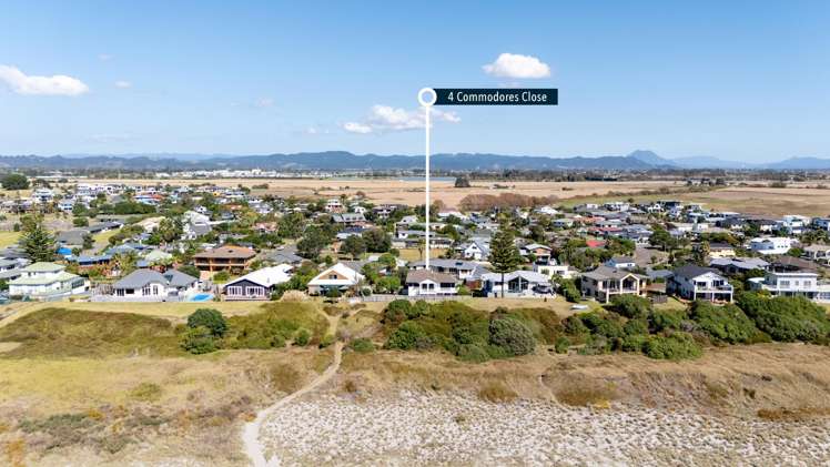 4 Commodores Close Coastlands_17