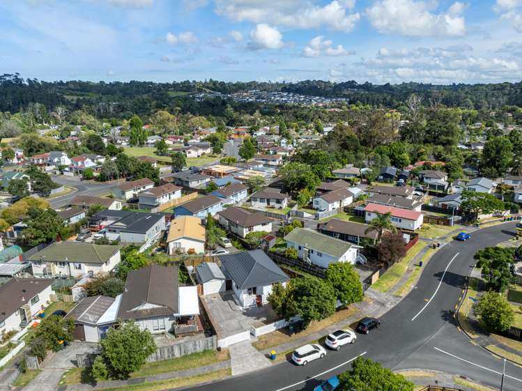 8 Childers Road Ranui_22