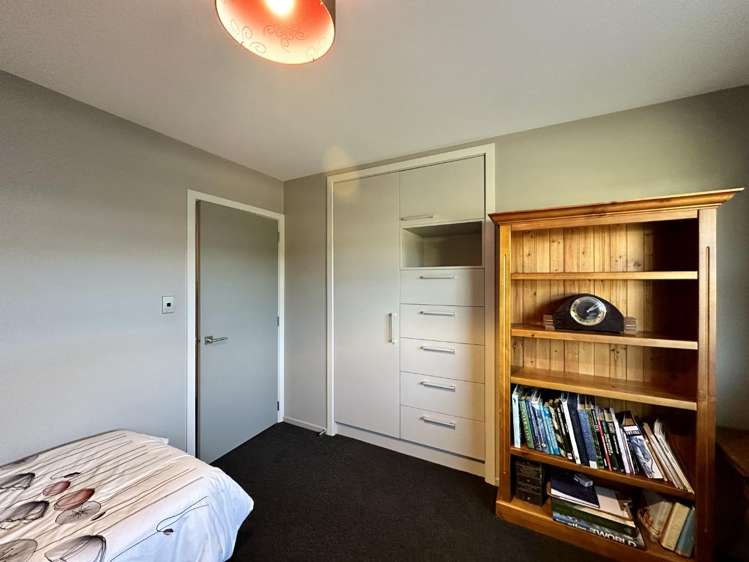 12 Elmwood Grove Tinwald_9