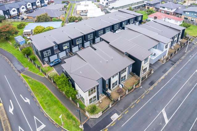 18/100 Knighton Road Hillcrest_2