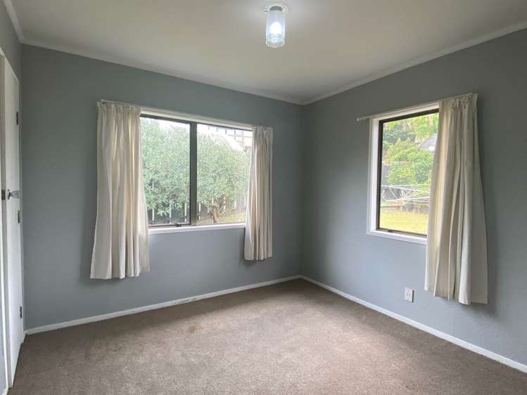 2 Caley Court Totara Heights_9