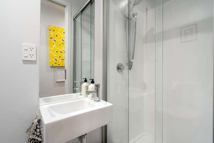 G02/74 Anzac Street Takapuna_9