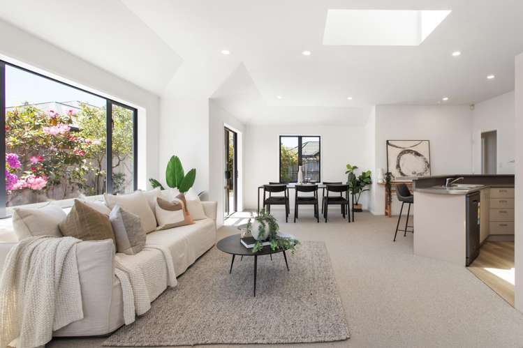 586 Madras Street Saint Albans_5