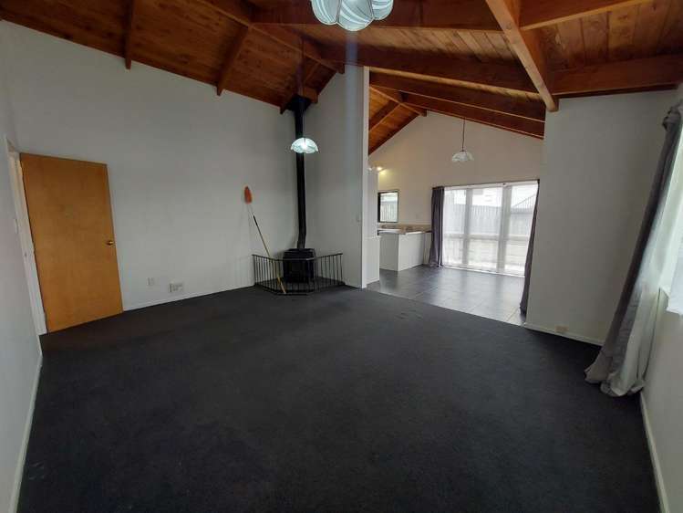 24 Hamblyn Crescent 1112_8