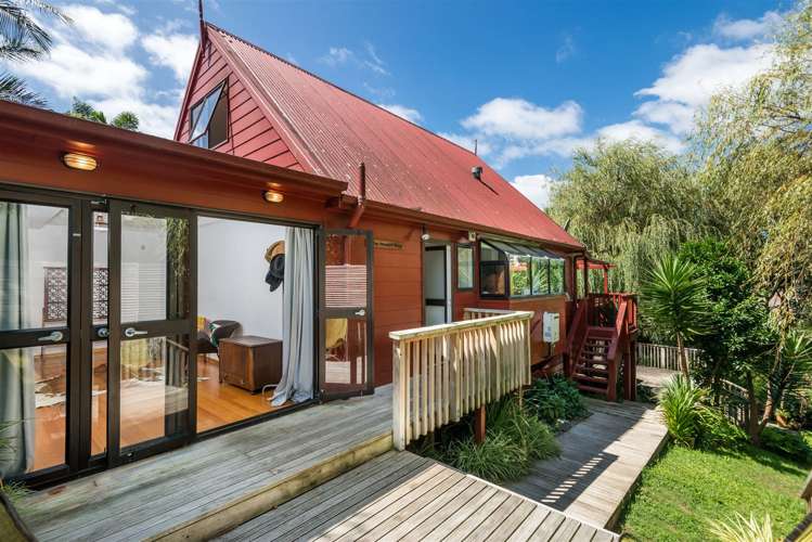 1010a Great North Road Point Chevalier_16