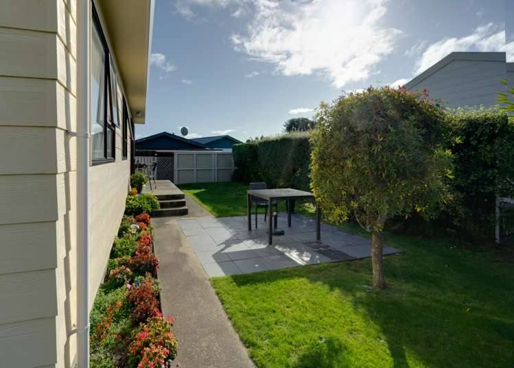 2/6 Ngaio Street Stoke_13