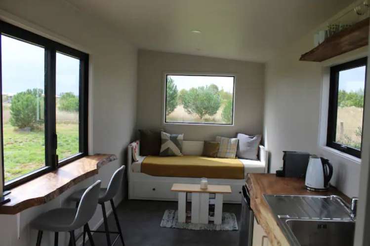 460 Gladstone Road Gladstone_10