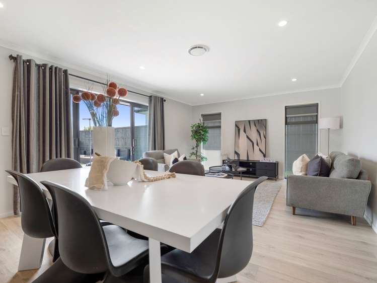 32 Waireka Rd Rototuna_10