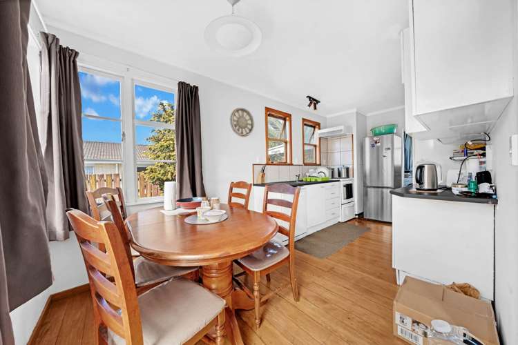 96 & 96B Carruth Road Papatoetoe_11